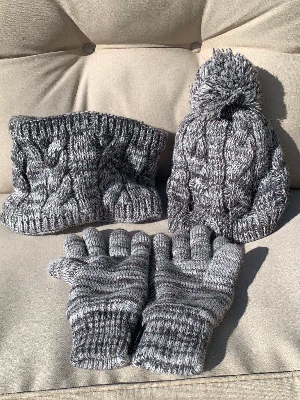 Muk Luks Hat & Glove Set